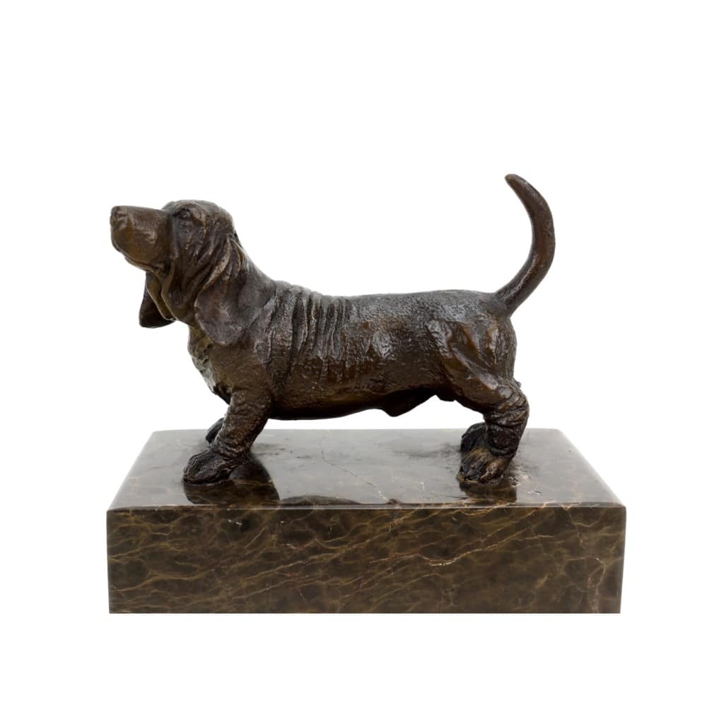 Sculpture en bronze représentant un chien anglais, socle en marbre 3 Sculpture en bronze représentant un chien anglais, socle en marbre 3