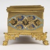 Un coffret en bronze doré et émail cloisonné, circa 1880 18