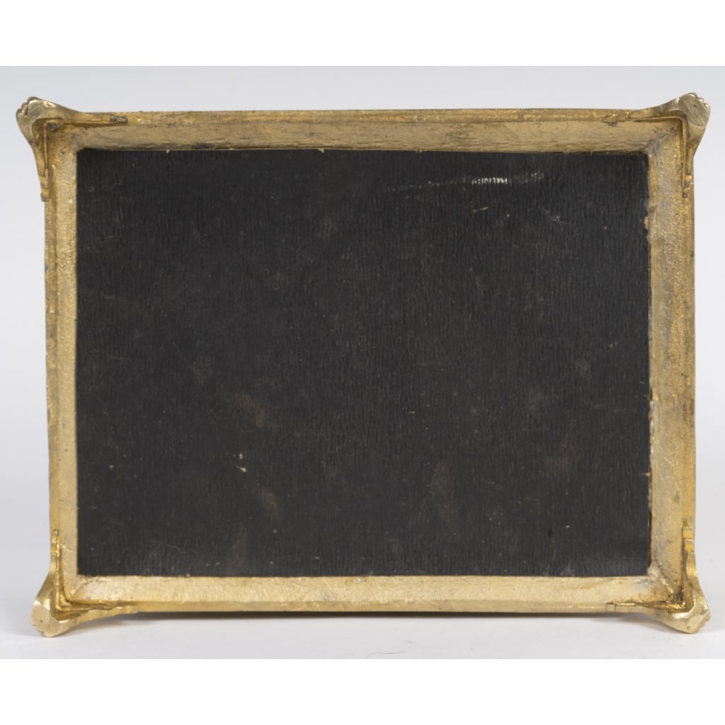 Un coffret à bijoux en porcelaine et bronze doré, fin XIXème siècle 4