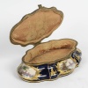 Un coffret à bijoux en porcelaine de sèvres, fin XIXème siècle 17