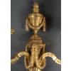 Paire d’Appliques en Bronze Ciselé à Deux Bras de Lumières de style Louis XVI vers 1820-1850 12 Paire d’Appliques en Bronze Ciselé à Deux Bras de Lumières de style Louis XVI vers 1820-1850 12