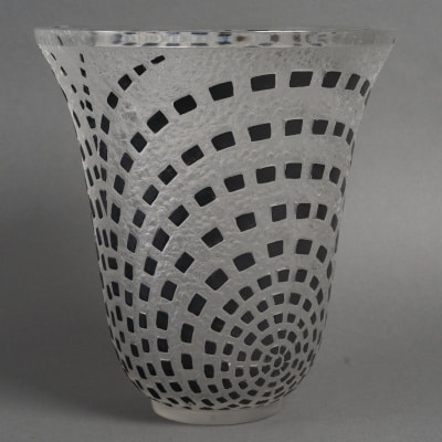 René LALIQUE (1860 -1945) – Vase « Damiers » créé en 1935 2