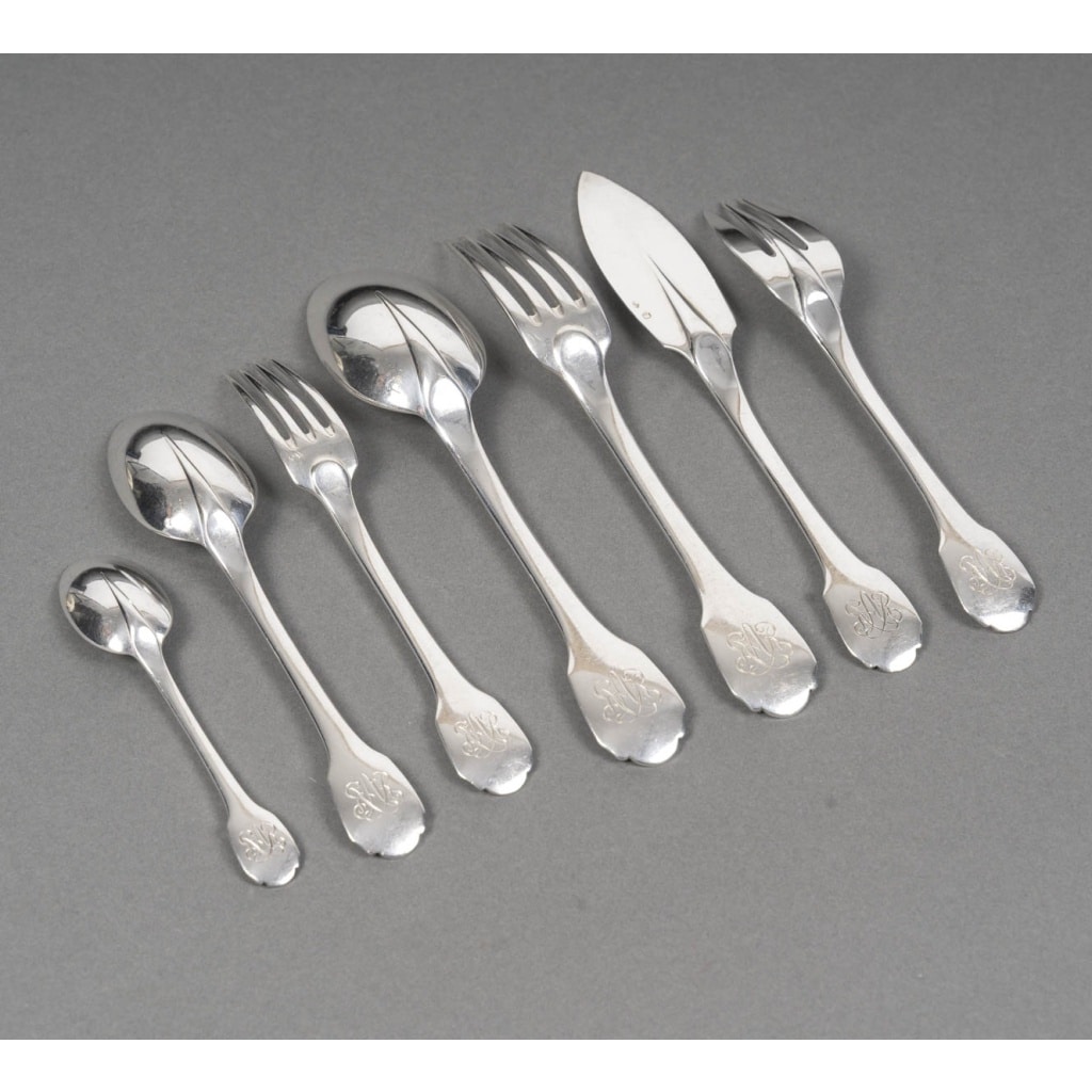 JEAN E. PUIFORCAT MENAGERE EN ARGENT MASSIF 106 PIECES MODELE COLBERT – EPOQUE 1930 12