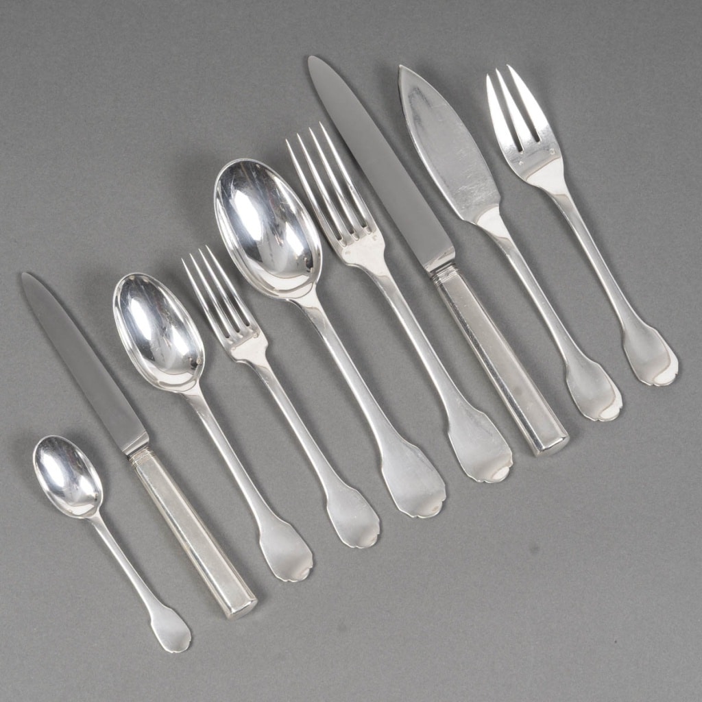 JEAN E. PUIFORCAT MENAGERE EN ARGENT MASSIF 106 PIECES MODELE COLBERT – EPOQUE 1930 18