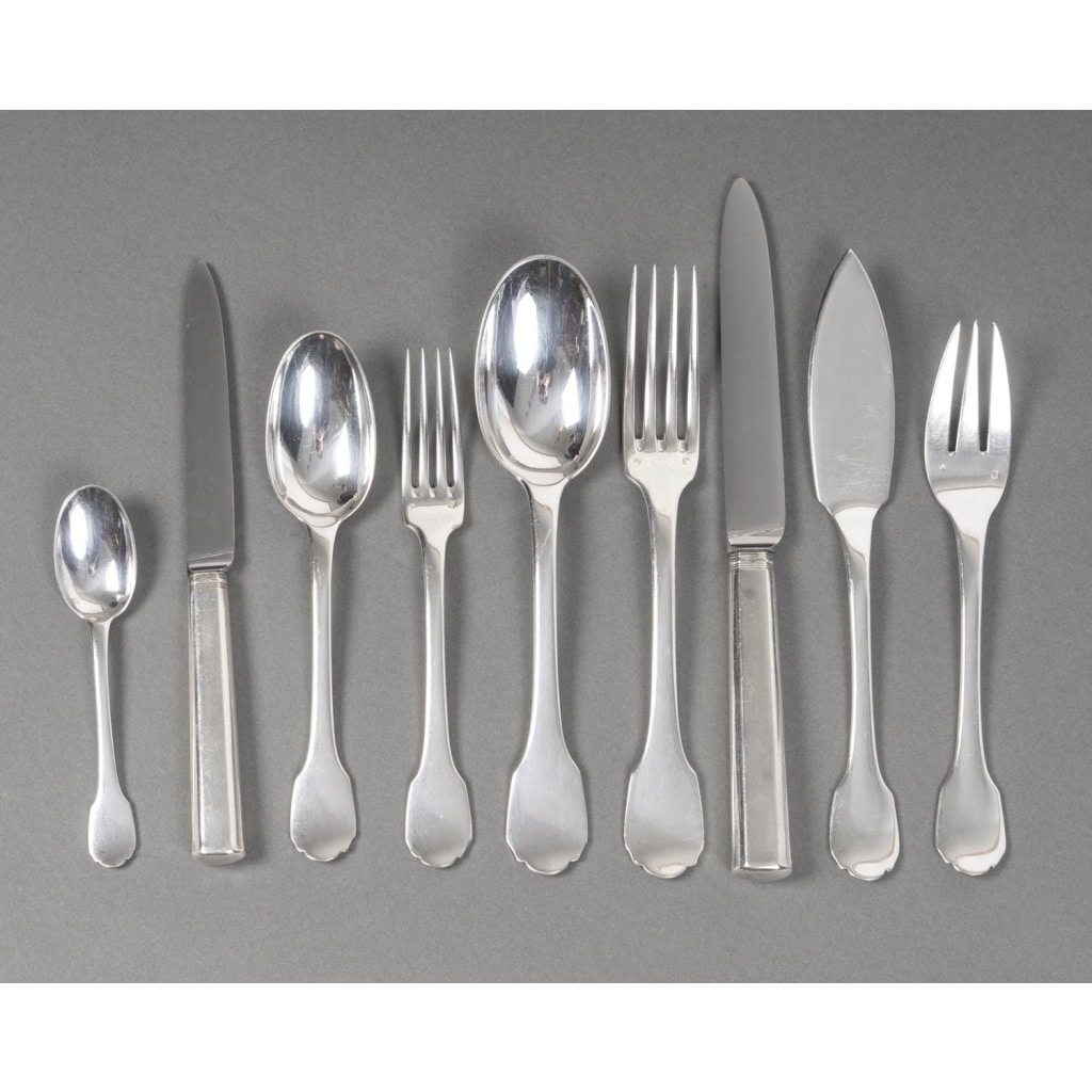 JEAN E. PUIFORCAT MENAGERE EN ARGENT MASSIF 106 PIECES MODELE COLBERT – EPOQUE 1930 2