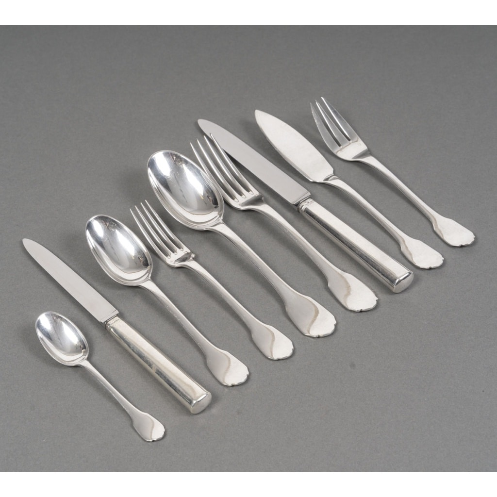 JEAN E. PUIFORCAT MENAGERE EN ARGENT MASSIF 106 PIECES MODELE COLBERT – EPOQUE 1930 19