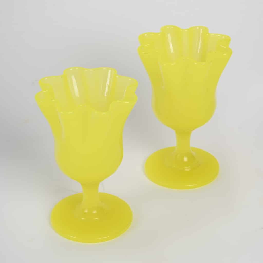 Paire de vase en opaline citron. Fin XIXème 2