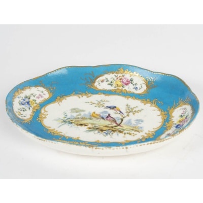 Une coupe en porcelaine de Sévres, XVIIIème siècle