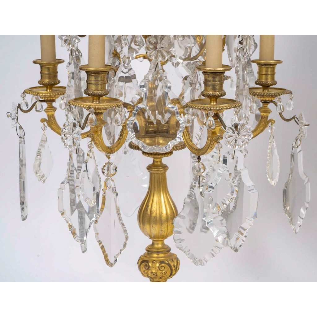 Paire de larges girandoles de style Louis XIV en bronze doré et cristal, vers 1800-1830 9