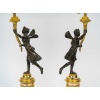 Paire de candélabres en bronze à décor de Figures à l’Antiques, époque Empire vers 1805-1810 23 Paire de candélabres en bronze à décor de Figures à l’Antiques, époque Empire vers 1805-1810 23