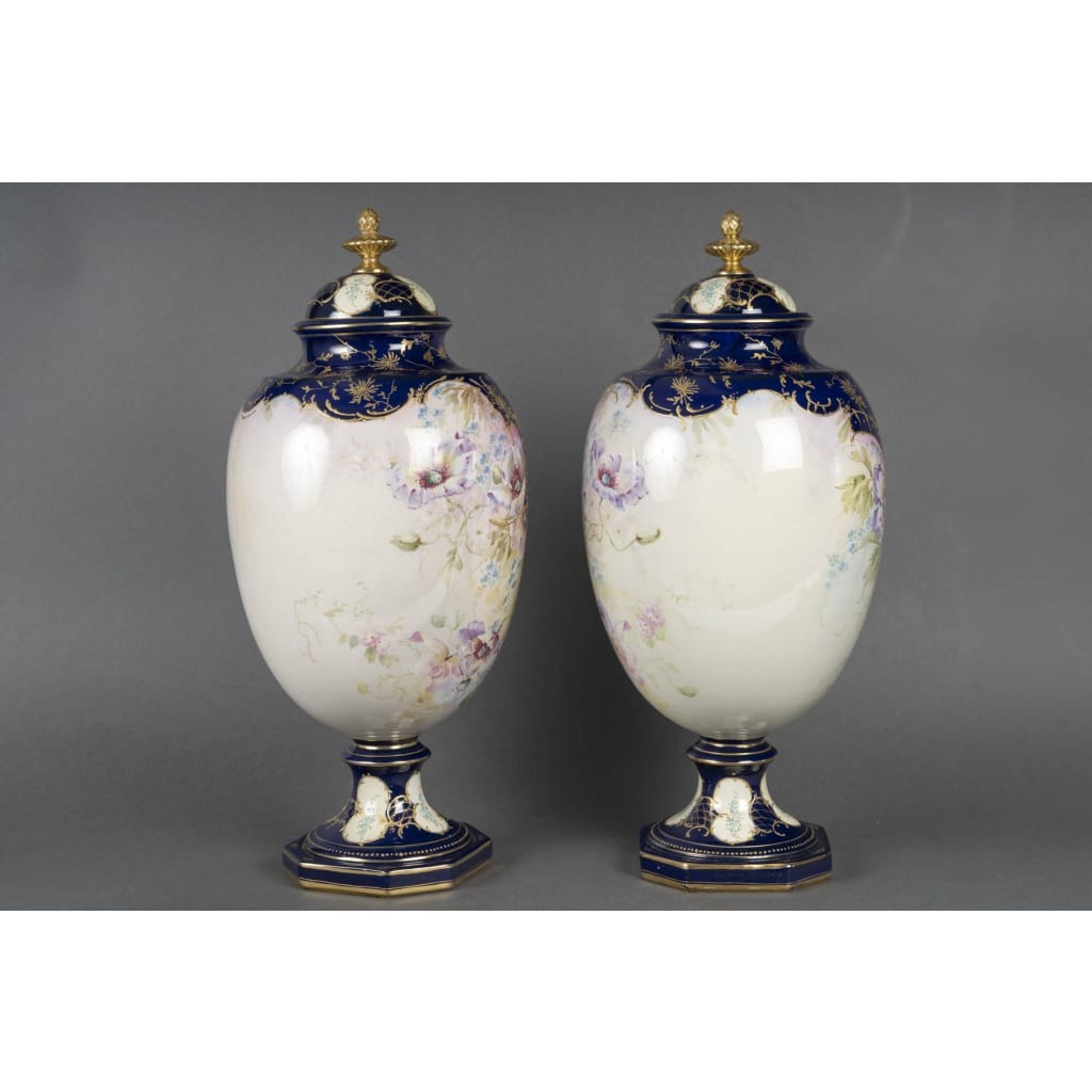 Une paire de vases en porcelaine Allemagne, début XXème siècle 13