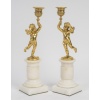 Paire de bougeoirs en bronze doré et marbre blanc circa 1900 9