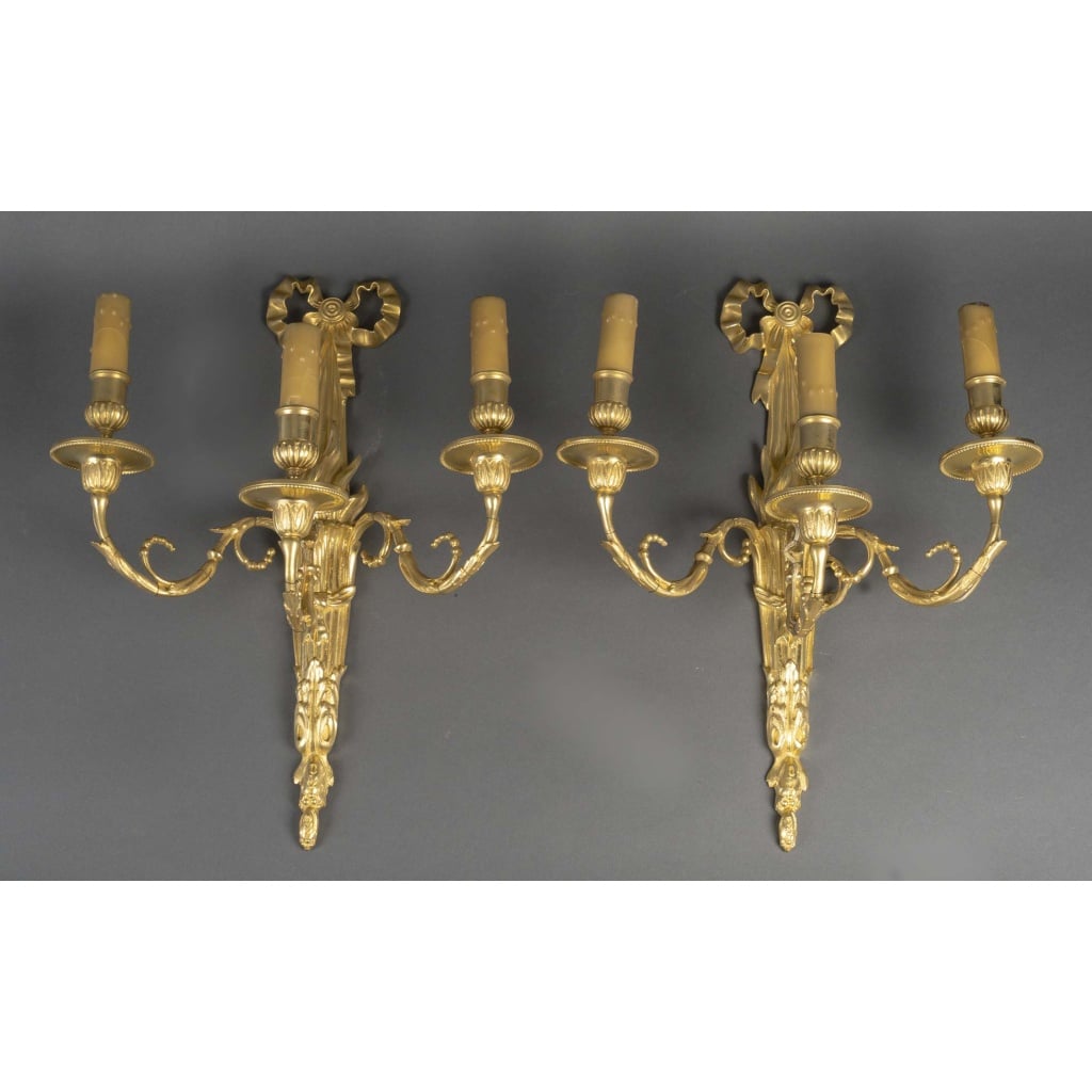 Paire d’appliques en bronze doré Époque XIXᵉ siècle – Style Louis XVI 2