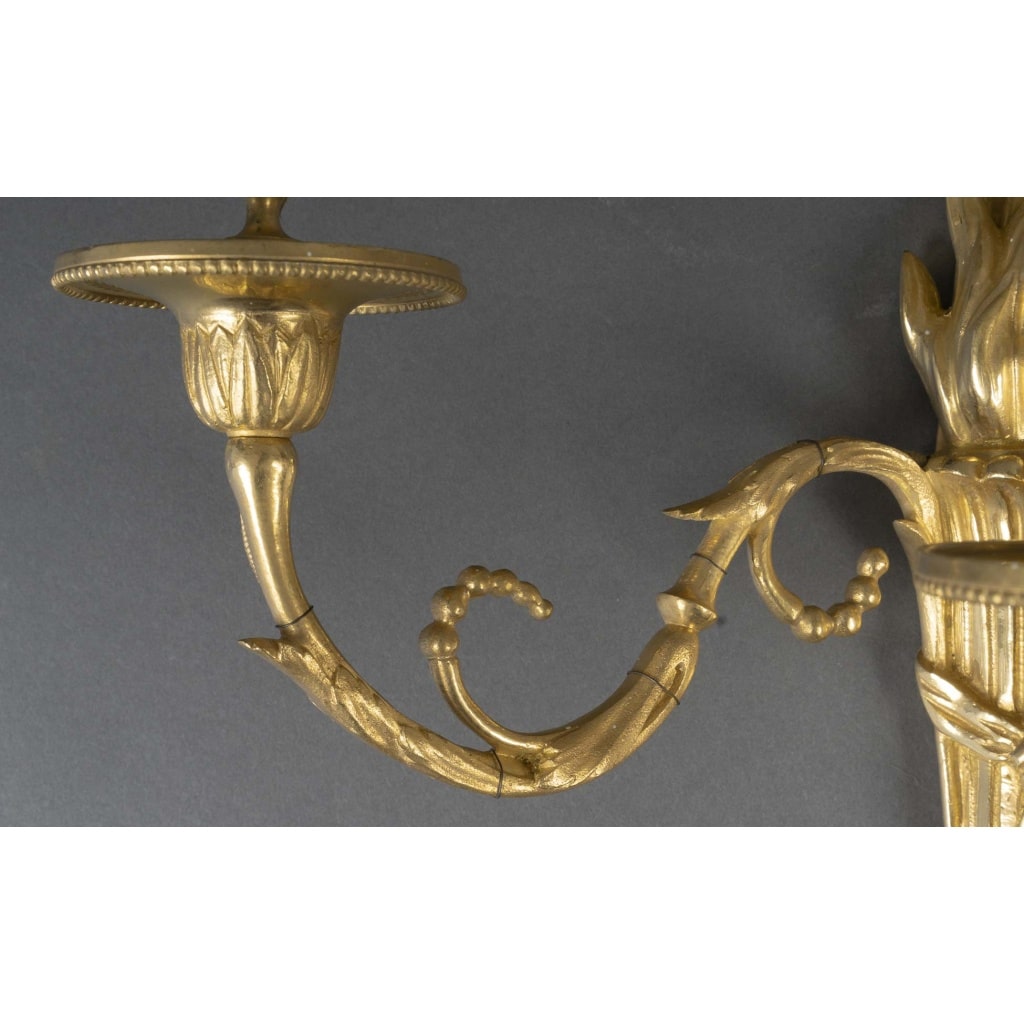 Paire d’appliques en bronze doré Époque XIXᵉ siècle – Style Louis XVI 3