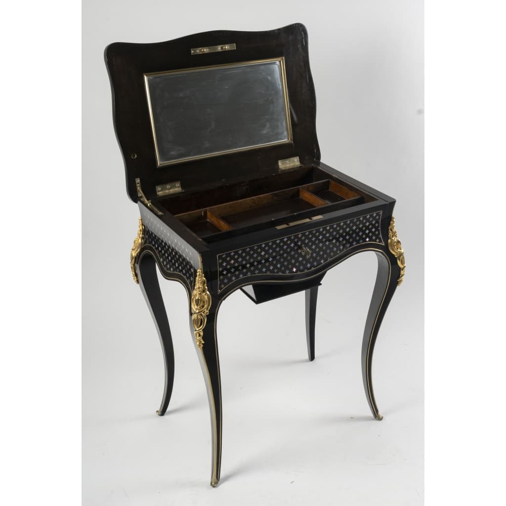 Travailleuse coiffeuse marqueté à la Reine, d’époque Napoléon III, 6