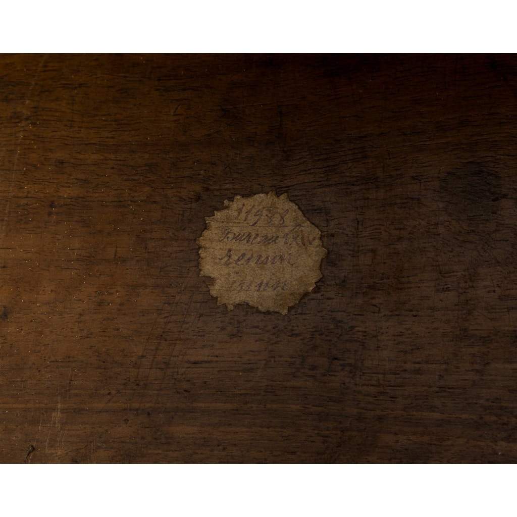 Bureau plat laqué noir à décor de filet en laiton doré d’époque Régence vers 1715-1723 13 Bureau plat laqué noir à décor de filet en laiton doré d’époque Régence vers 1715-1723 13