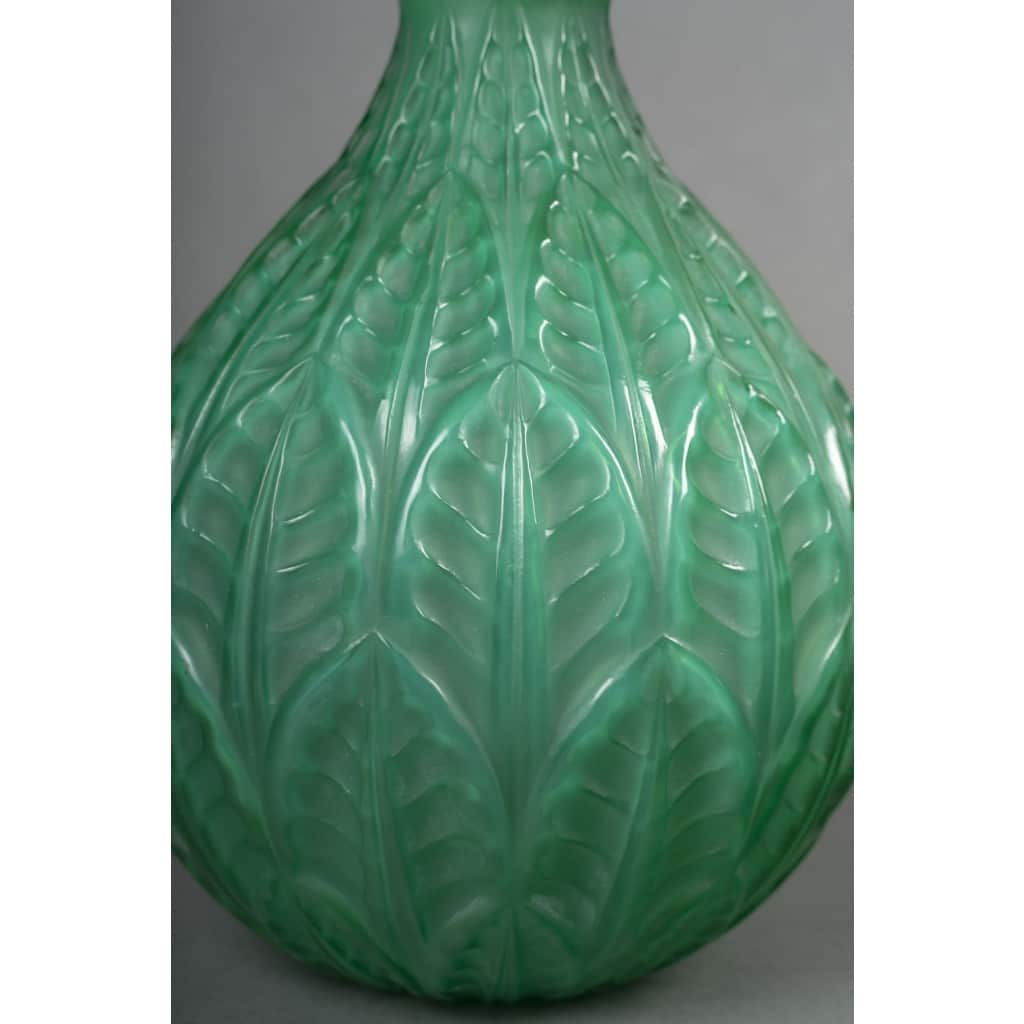 René LALIQUE – VASE MALESHERBES créé en 1927 3