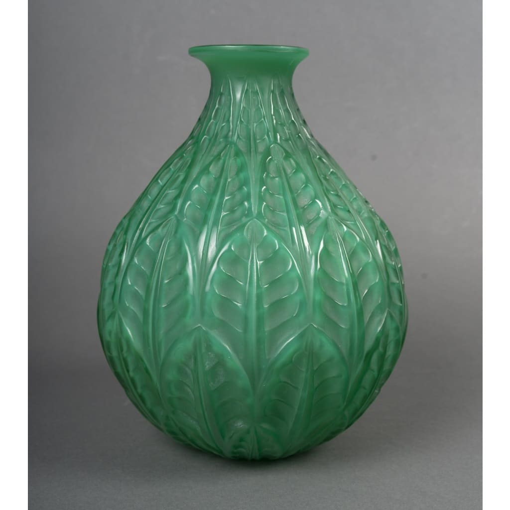 René LALIQUE – VASE MALESHERBES créé en 1927 6