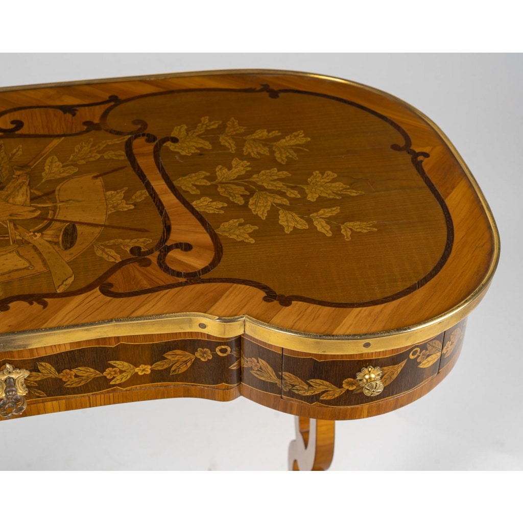 André-Louis Gilbert (1746–1809) – Table écritoire à marqueterie de chasse, vers 1775 7