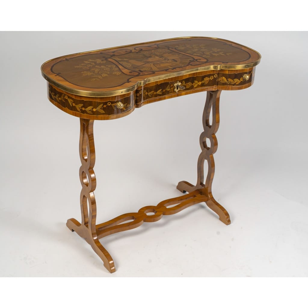 André-Louis Gilbert (1746–1809) – Table écritoire à marqueterie de chasse, vers 1775 2