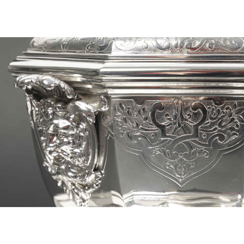 ORFEVRE BOIN TABURET – Terrine couverte et son présentoir en argent massif XIXe 3