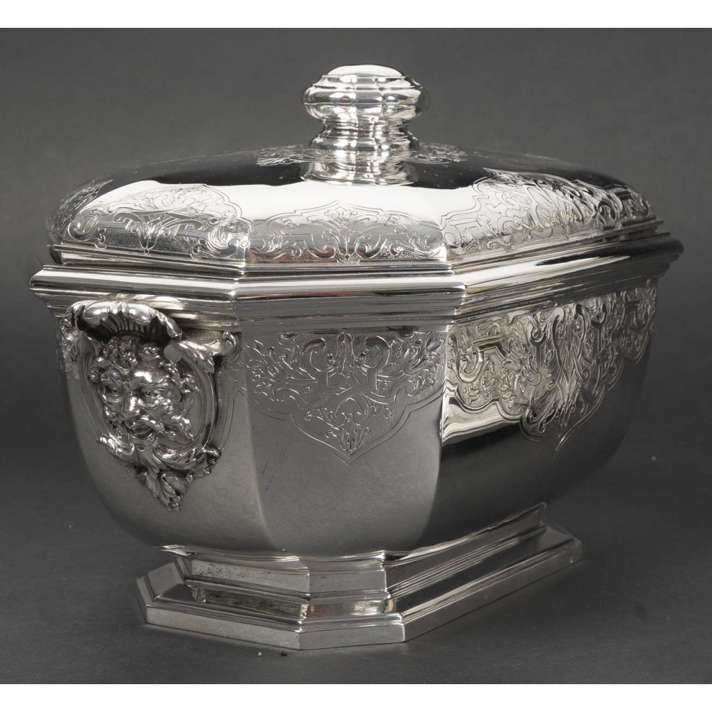 ORFEVRE BOIN TABURET – Terrine couverte et son présentoir en argent massif XIXe 14