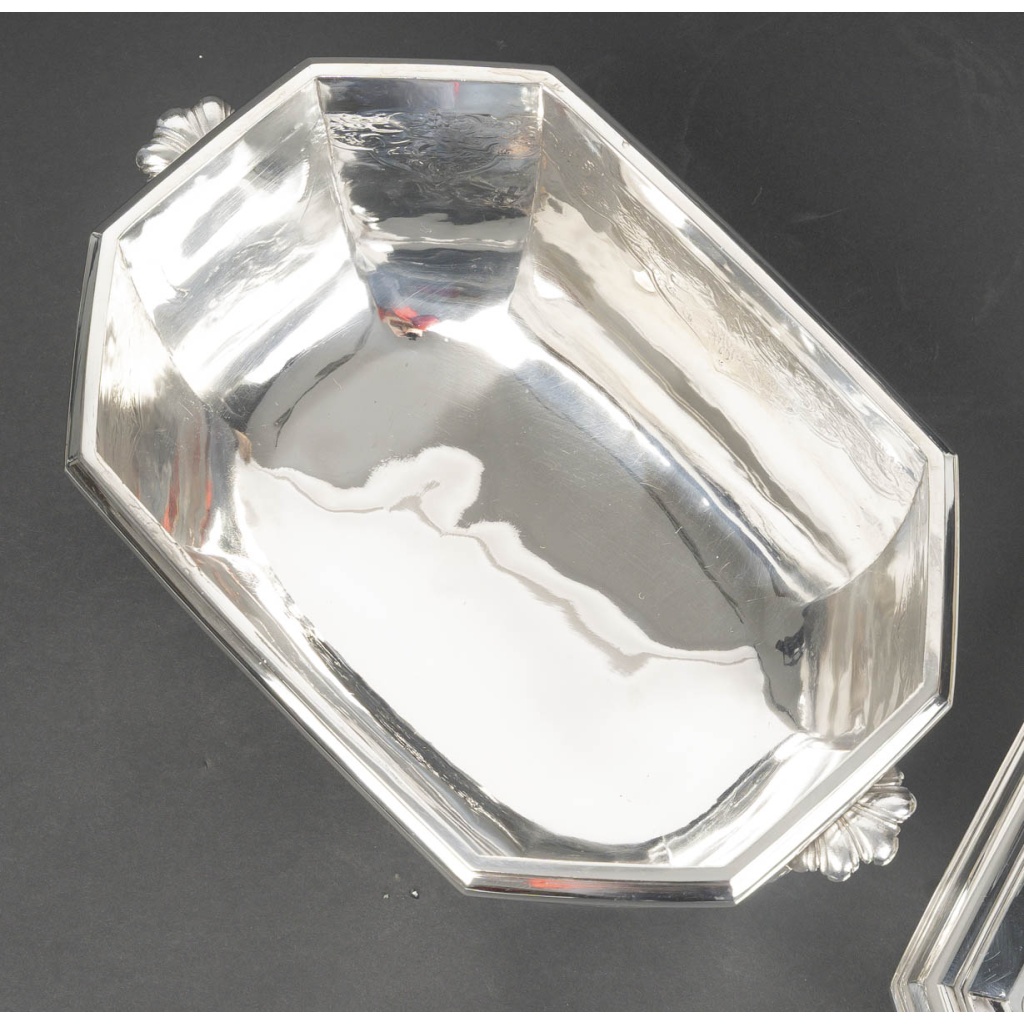 ORFEVRE BOIN TABURET – Terrine couverte et son présentoir en argent massif XIXe 17