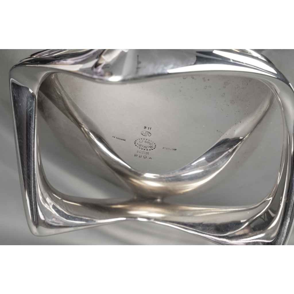 ORFEVRE G. JENSEN – H. Koppel – Centre de table en argent massif XXe 15