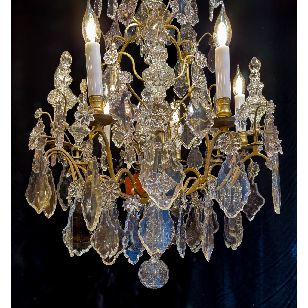 Lustre Français de la fin du XVIIIeme siècle en Bronze Doré et Cristal Taillé vers 1780 10 Lustre Français de la fin du XVIIIeme siècle en Bronze Doré et Cristal Taillé vers 1780 10