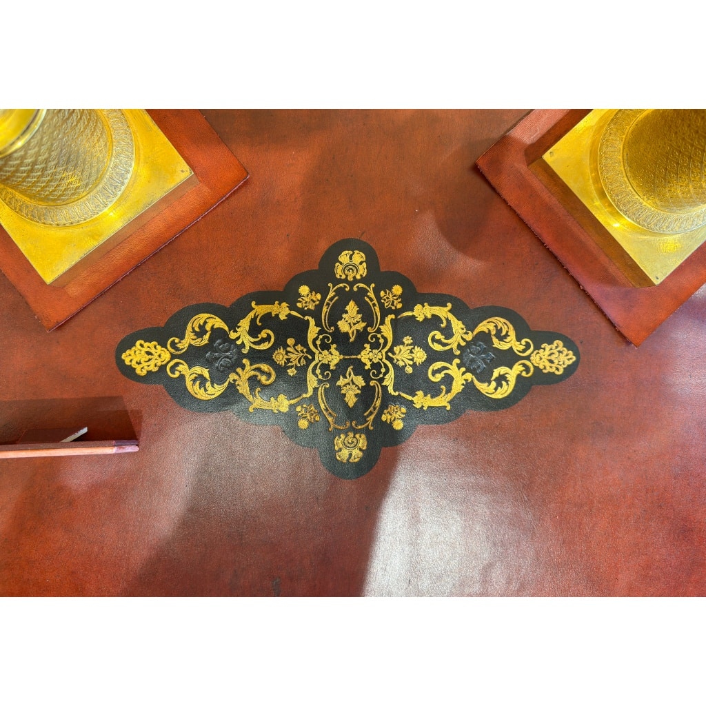 Bureau plat laqué noir d’époque Louis XV vers 1740-1750 11