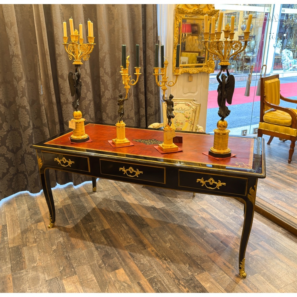Bureau plat laqué noir d’époque Louis XV vers 1740-1750 14