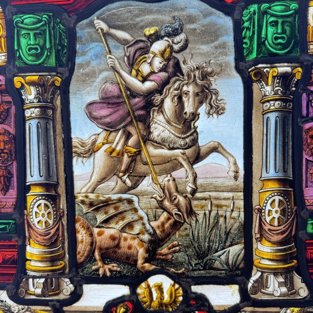 Vitrail de style renaissance St Michel terrassant le dragon 3