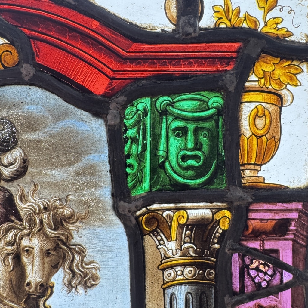 Vitrail de style renaissance St Michel terrassant le dragon 7