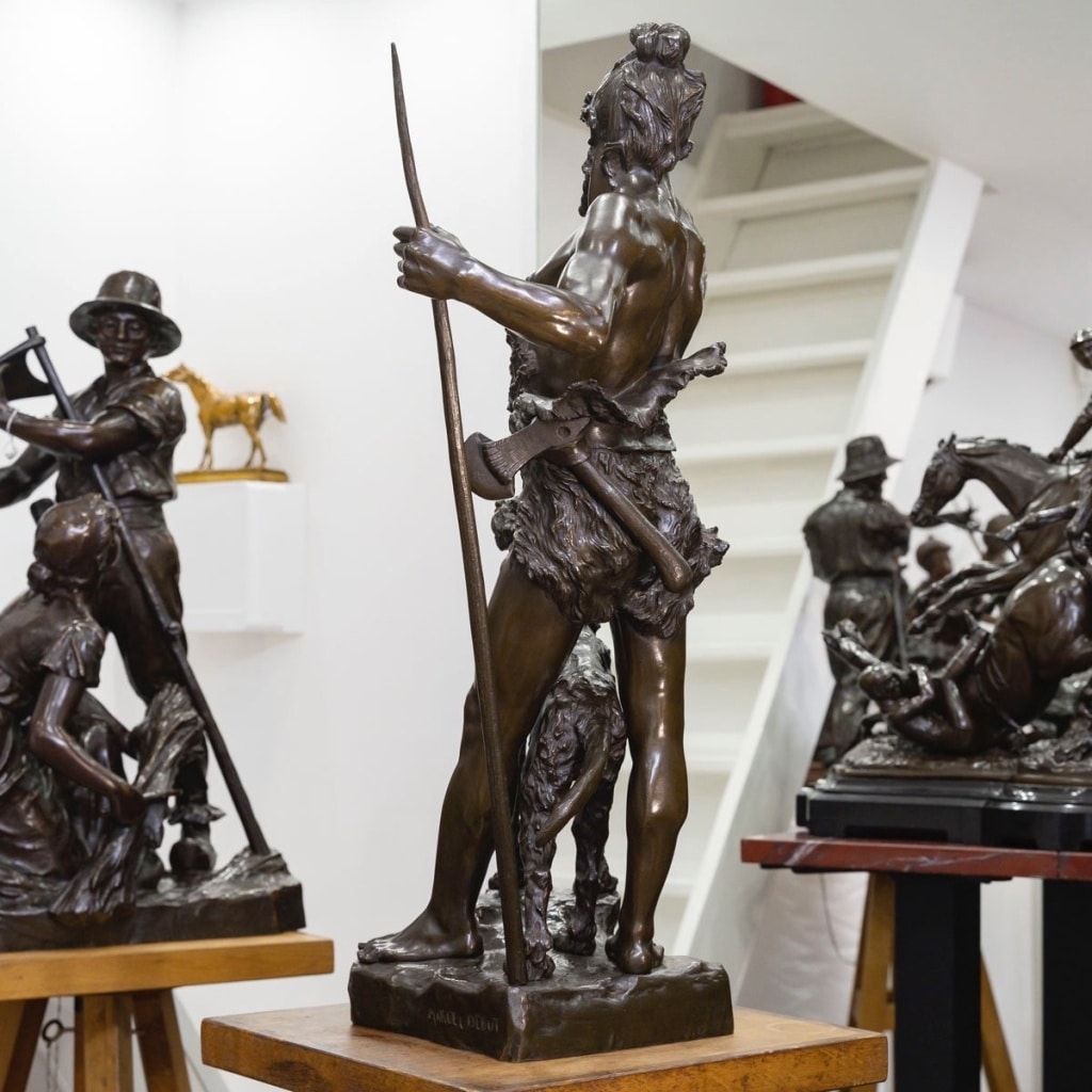 Sculpture – Le Chasseur Gaulois , Marcel Debut (1865-1933) – Bronze 7 Sculpture – Le Chasseur Gaulois , Marcel Debut (1865-1933) – Bronze 7