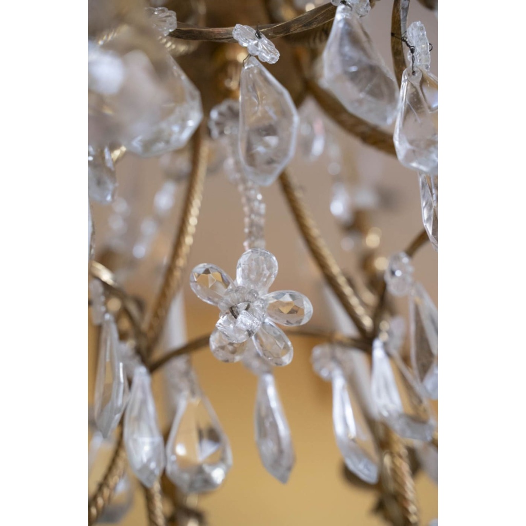 De style Louis XVI Paire de lustres en cristal et bronze 5