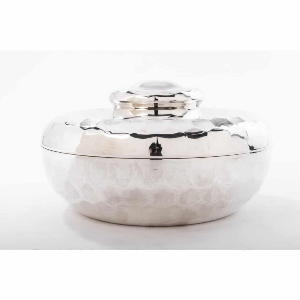 Coffret en argent massif martelé Epoque XXe Italie du Nord 3 Coffret en argent massif martelé Epoque XXe Italie du Nord 3