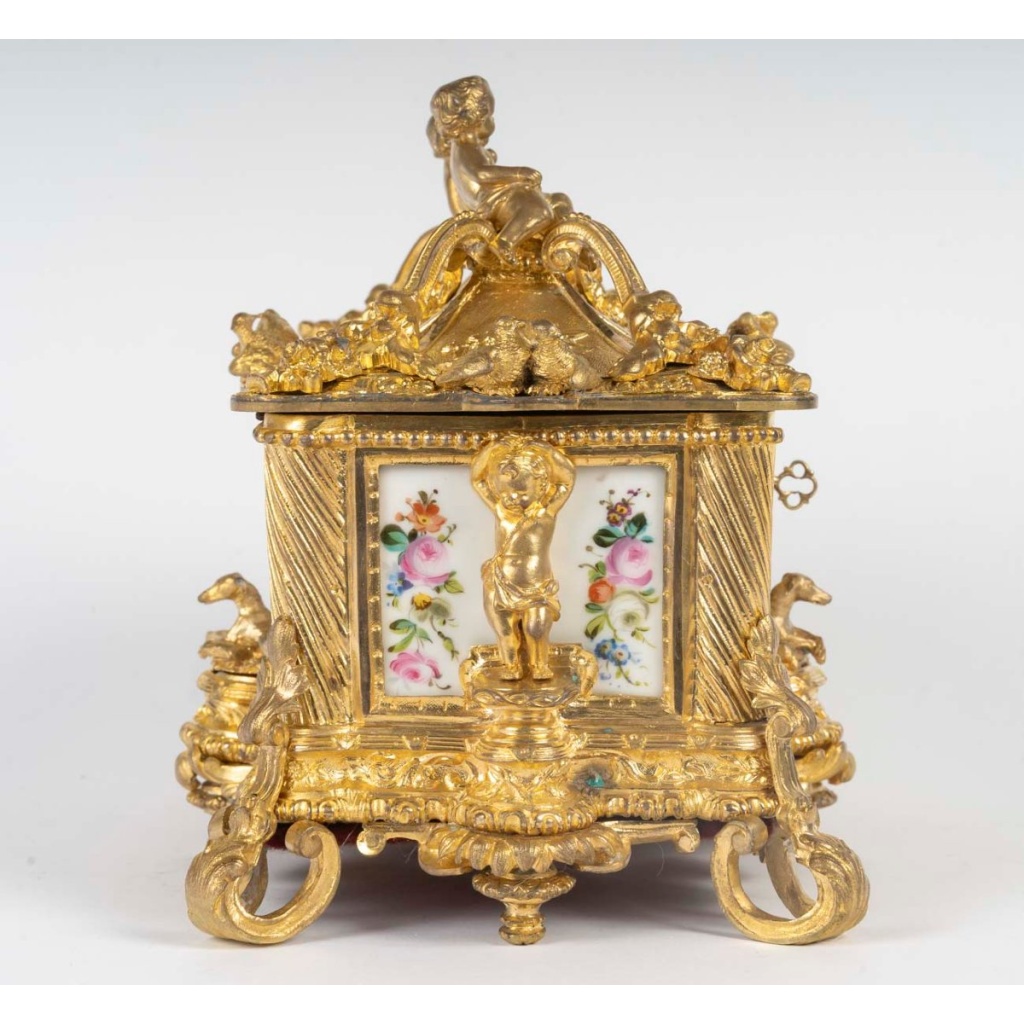 Coffret d’apparat en bronze doré – Porcelaine peinte – Époque Napoléon III 4