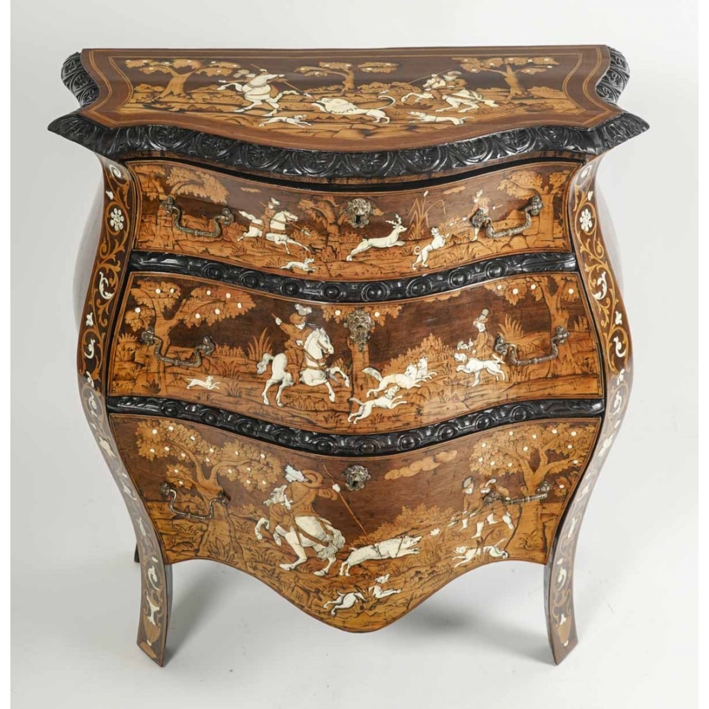 Commode lombarde, d&rsquo;époque Fin XVIIIème/Début XIXème. 2