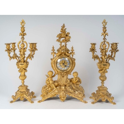 Garniture de cheminée en bronze doré – Style Louis XV – Époque Napoléon III