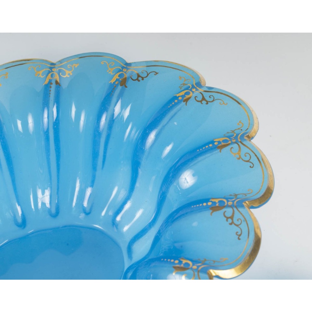 Ensemble de plats en opaline bleue – Décor doré – Époque Napoléon III 6