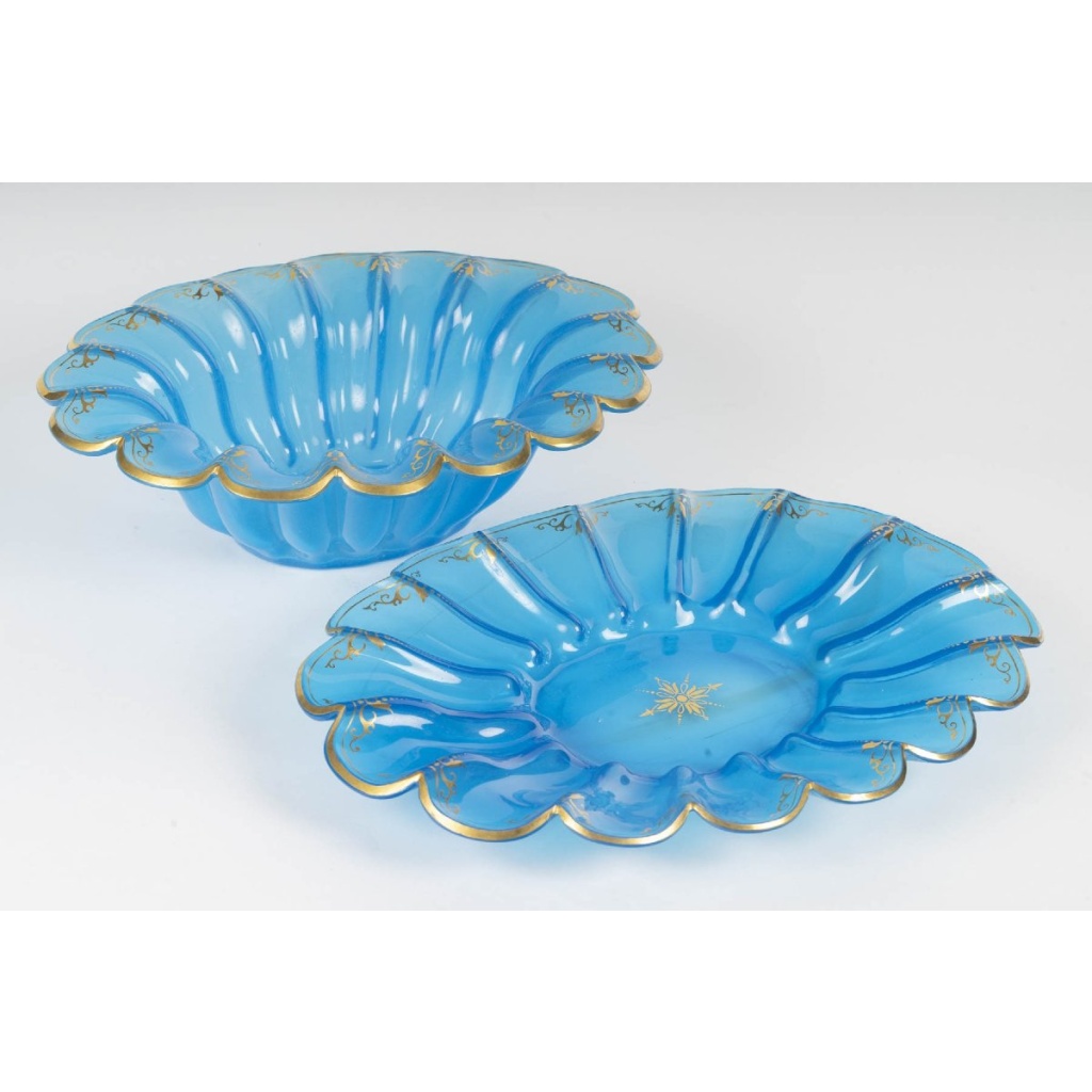 Ensemble de plats en opaline bleue – Décor doré – Époque Napoléon III 7