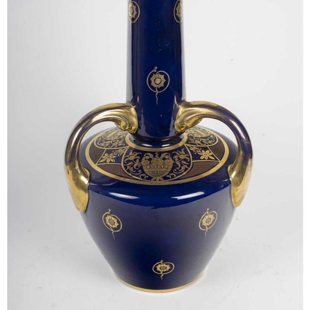 Grand vase en porcelaine par Jaget – Pinon 3