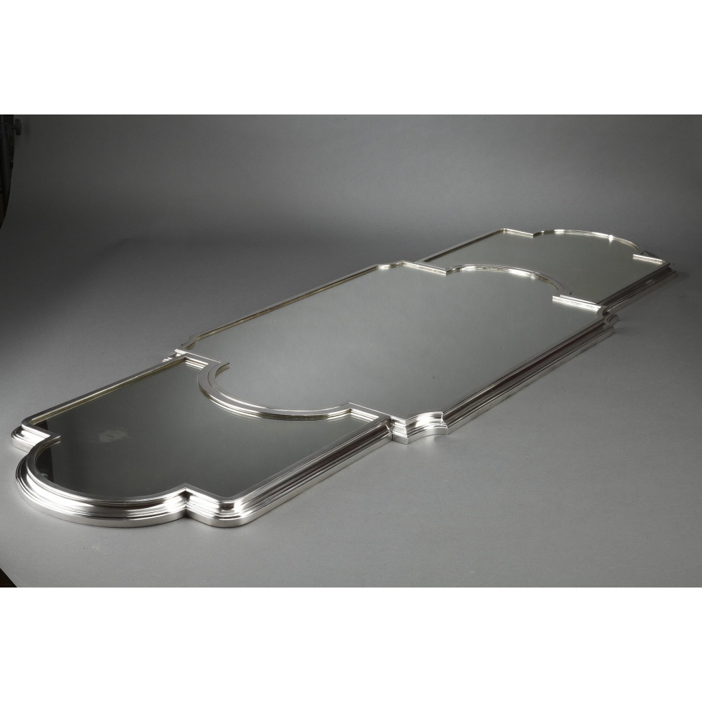 SURTOUT DE TABLE EN METAL ARGENTE dans son coffre en chêne Fin XIXe 3 SURTOUT DE TABLE EN METAL ARGENTE dans son coffre en chêne Fin XIXe 3