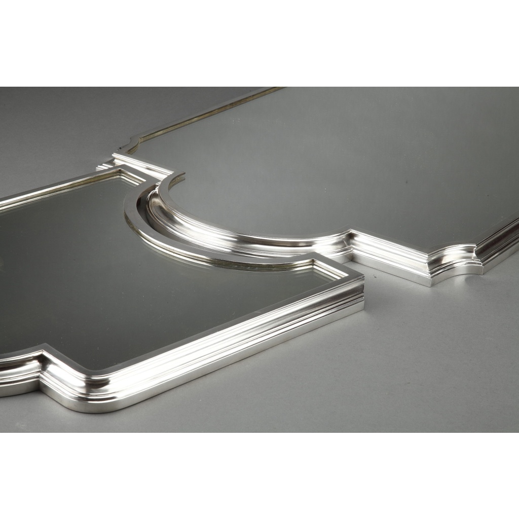 SURTOUT DE TABLE EN METAL ARGENTE dans son coffre en chêne Fin XIXe 12 SURTOUT DE TABLE EN METAL ARGENTE dans son coffre en chêne Fin XIXe 12