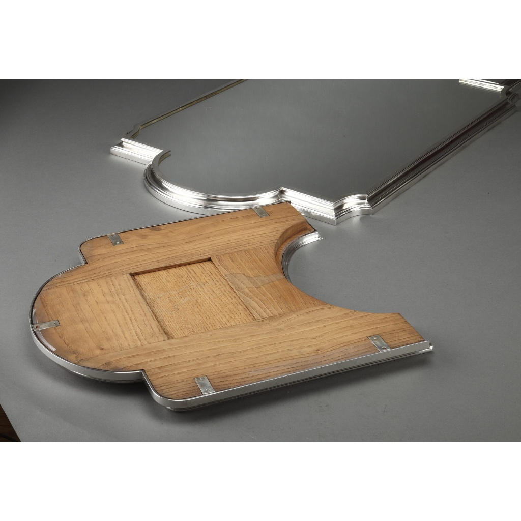 SURTOUT DE TABLE EN METAL ARGENTE dans son coffre en chêne Fin XIXe 13 SURTOUT DE TABLE EN METAL ARGENTE dans son coffre en chêne Fin XIXe 13
