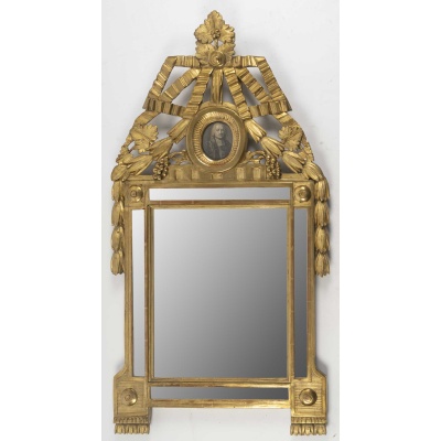 Miroir à parecloses d&rsquo;époque Louis XVI (1774 – 1793), XVIIIe siècle.