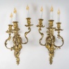 Paire de grandes appliques à trois bras de lumières de style Louis XV Rocaille en bronze doré, vers 1850 14 Paire de grandes appliques à trois bras de lumières de style Louis XV Rocaille en bronze doré, vers 1850 14