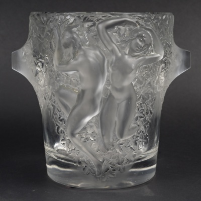 MARC LALIQUE – VASE GANYMEDE EN CRISTAL circa 1955 MARC LALIQUE – VASE GANYMEDE EN CRISTAL circa 1955
