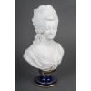 Sèvres, Buste de la reine Marie-Antoinette en biscuit, fin du XIXème siècle 16 Sèvres, Buste de la reine Marie-Antoinette en biscuit, fin du XIXème siècle 16