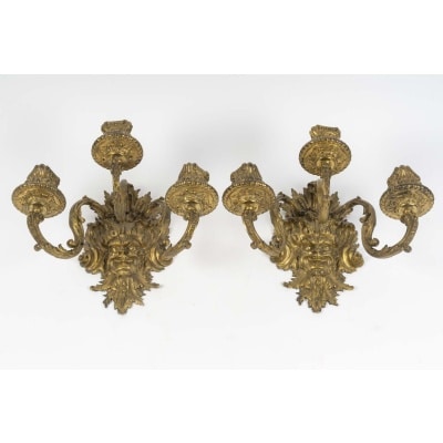 Paire d&rsquo;appliques de style Régence en bronze doré. XIXème siècle